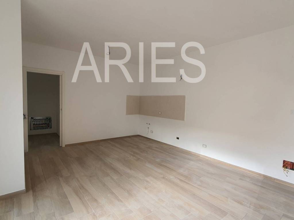 Appartamento a Fiumicino in Via del Portico Placidiano, 113 - Foto 2