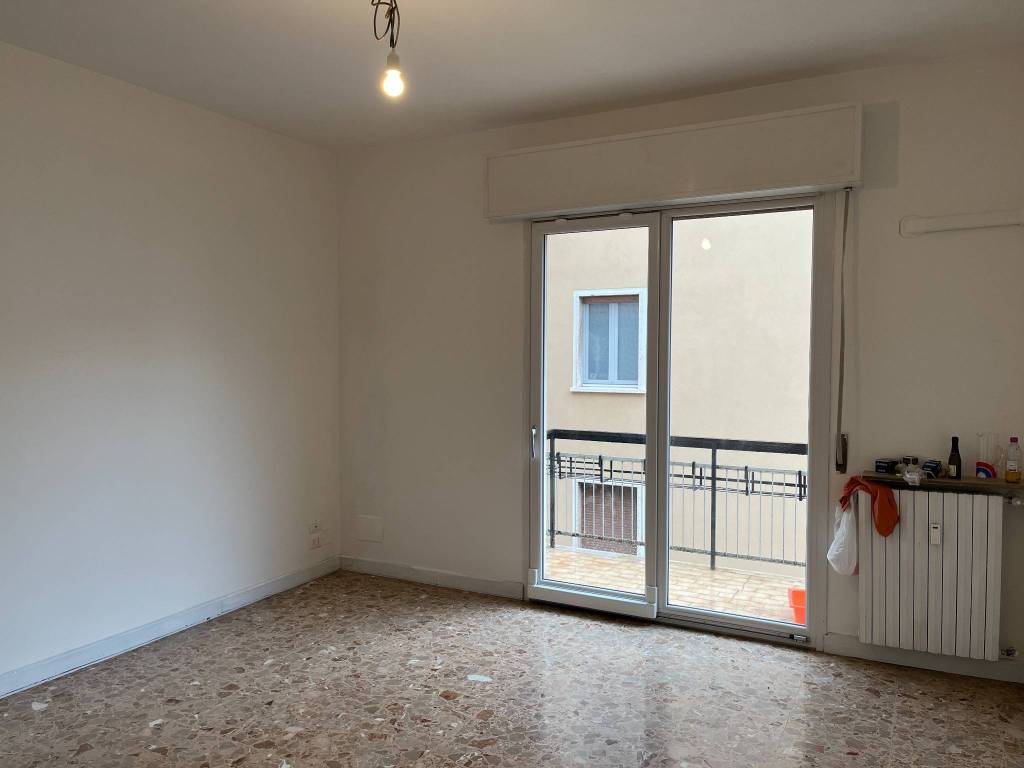 Appartamento a Verona in Via Fratelli Bandiera, 7 - Foto 5