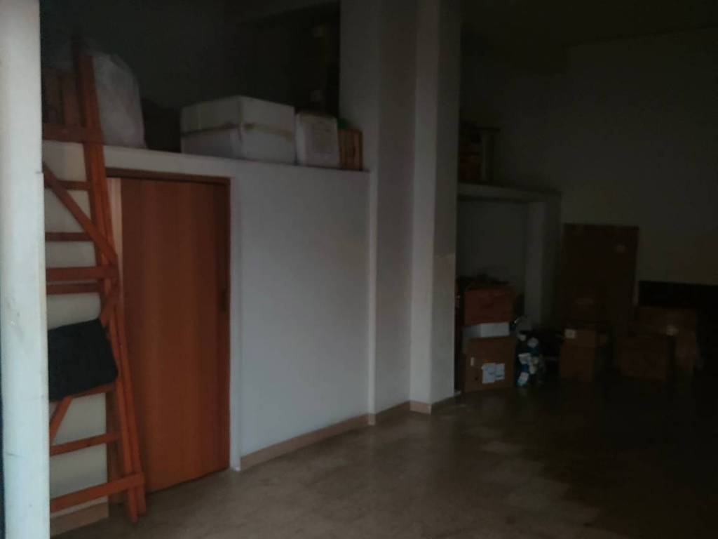 Box / garage a Bisceglie in Via Capitano Francesco Gentile - Foto 4