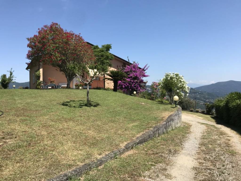 Villa a Follo in Via Guerciana - Foto 5