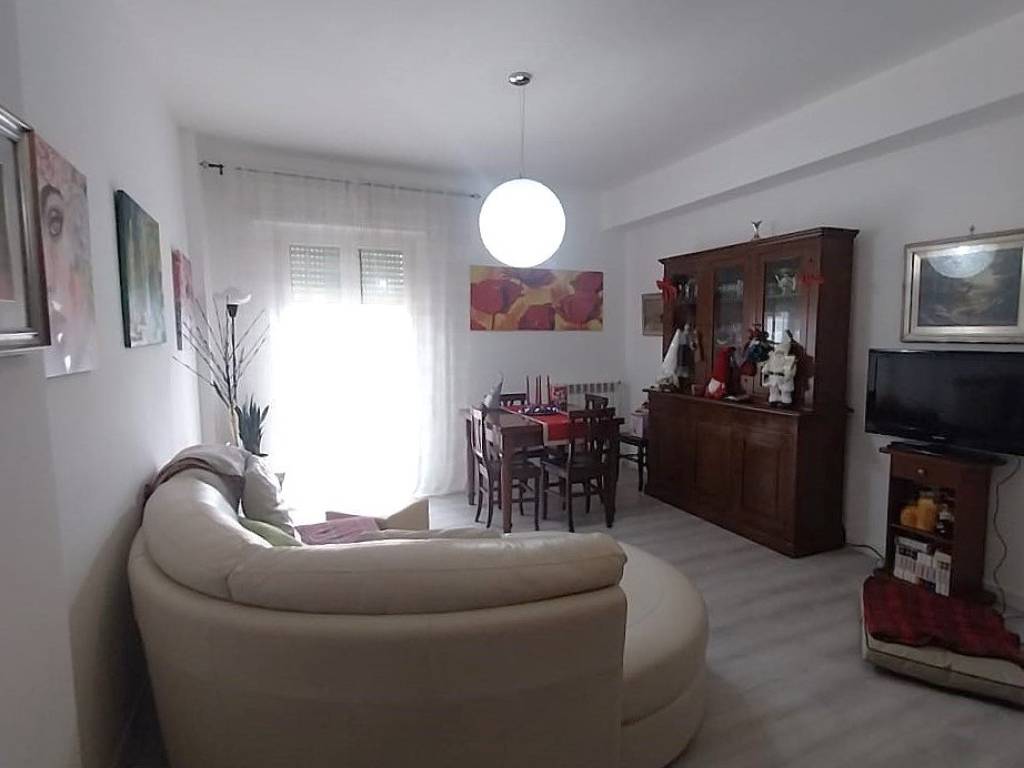Appartamento a Frosinone in Via Francesco Brighindi, 50 - Foto 2