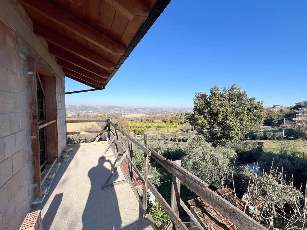 Villa a Atri in Via Pretetulo - Foto 5