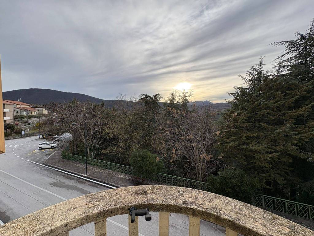 Appartamento a Scapoli in Viale Risorgimento - Foto 4