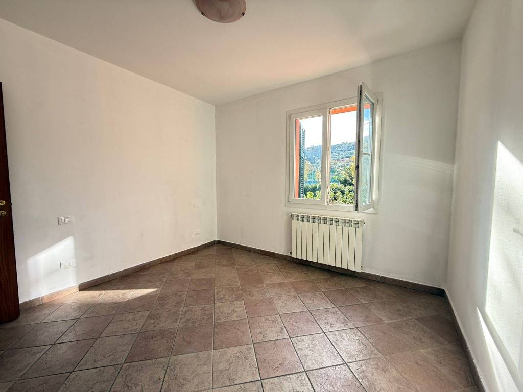 Appartamento a Imperia in Via Tommaso Littardi - Foto 2