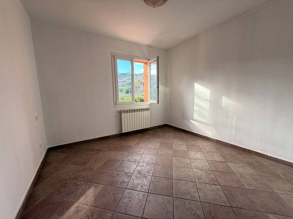 Appartamento a Imperia in Via Tommaso Littardi - Foto 3