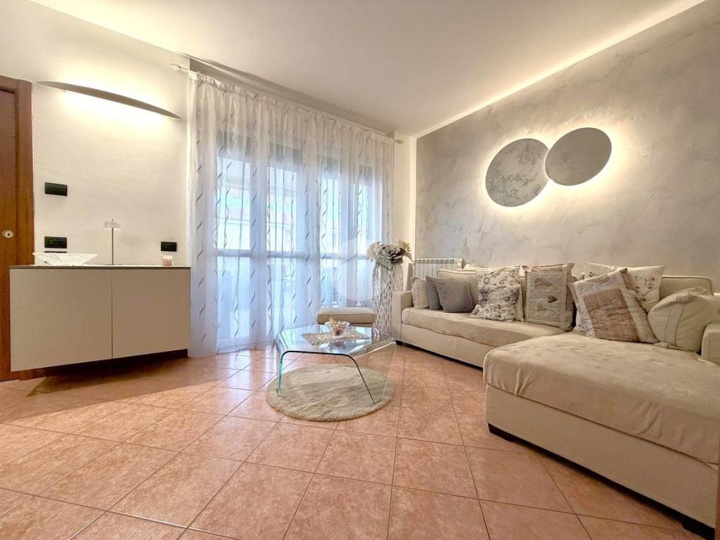 Appartamento a Santo stefano ticino in Via novella, 28 - Foto 2