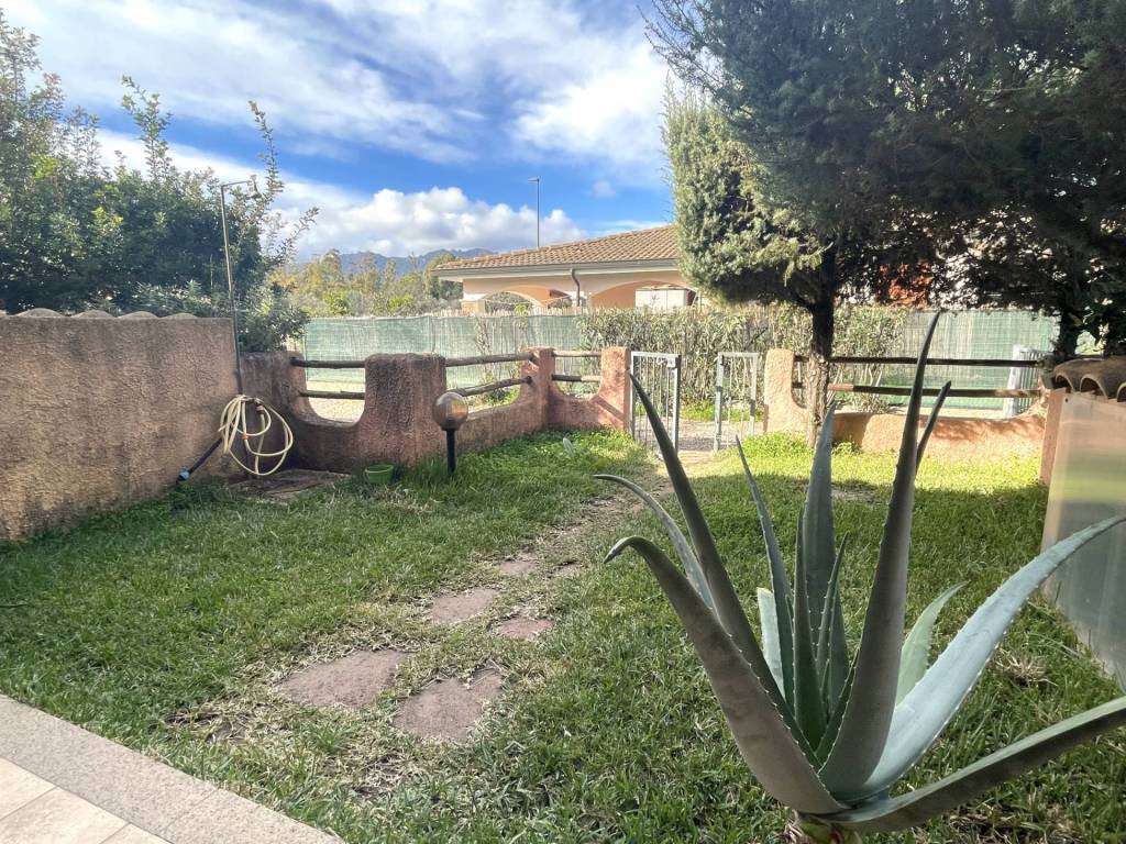 Villetta a schiera a Castiadas in Via Olia Speciosa - Foto 3