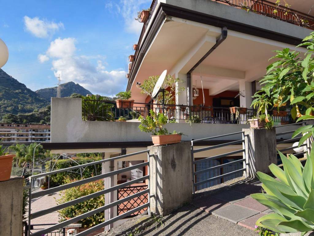 Appartamento a Letojanni in Via Monte Bianco, 27 - Foto 3