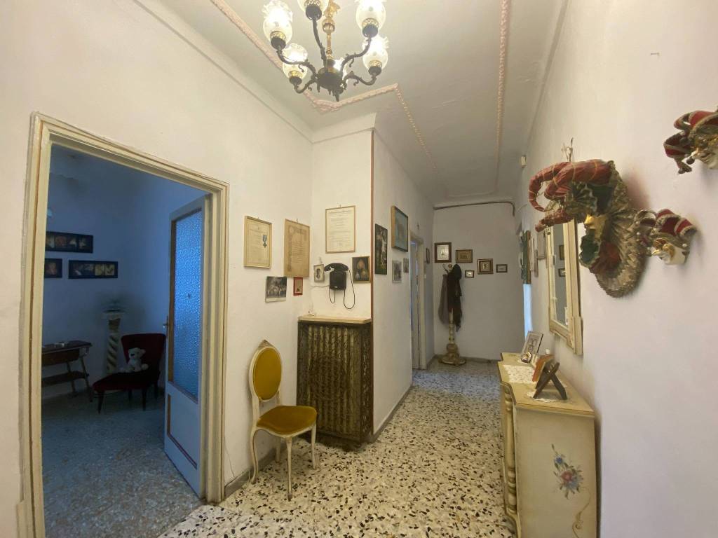 Appartamento a Cuneo in Via Armando Diaz, 3 - Foto 2