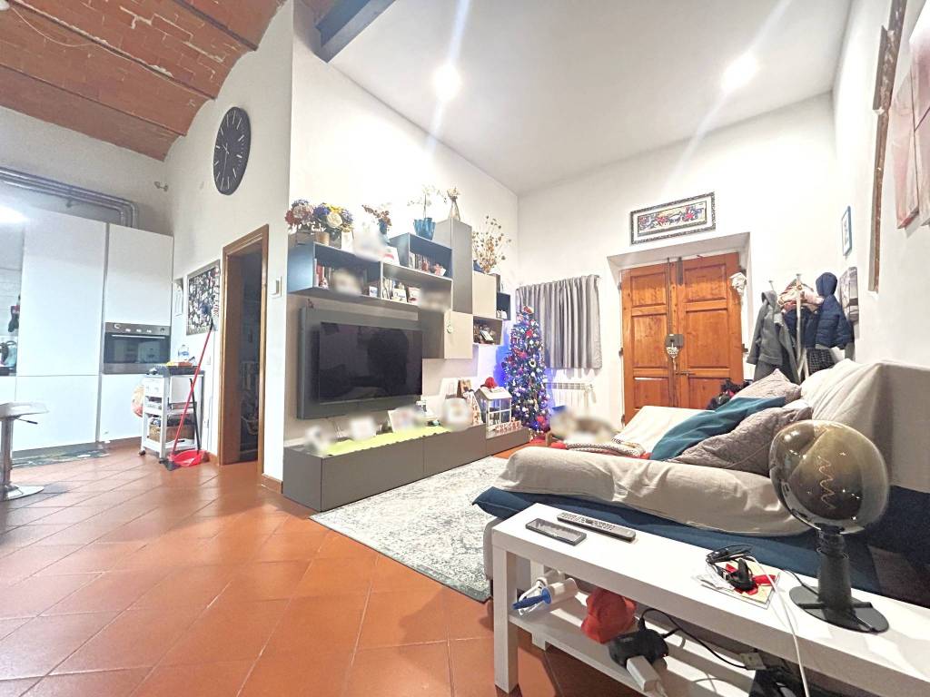 Appartamento a Calenzano in Piazza Carmignani - Foto 2