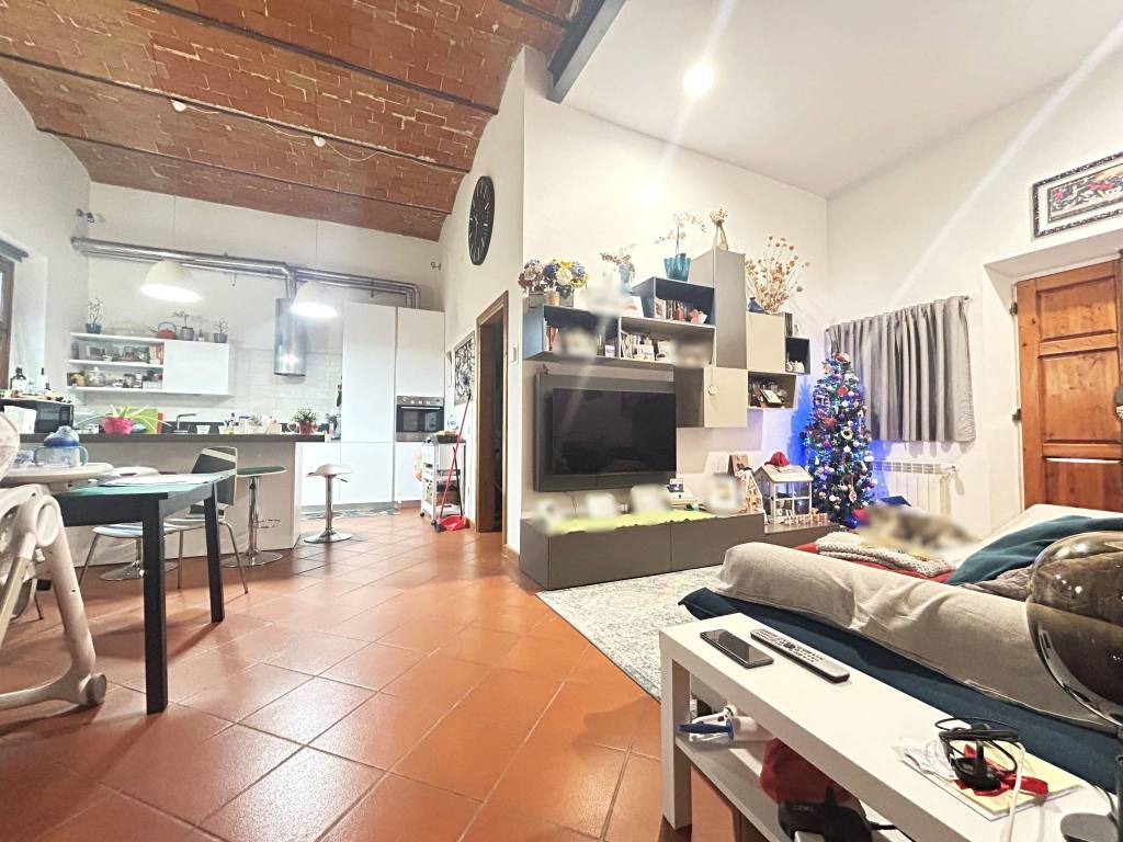 Appartamento a Calenzano in Piazza Carmignani - Foto 3