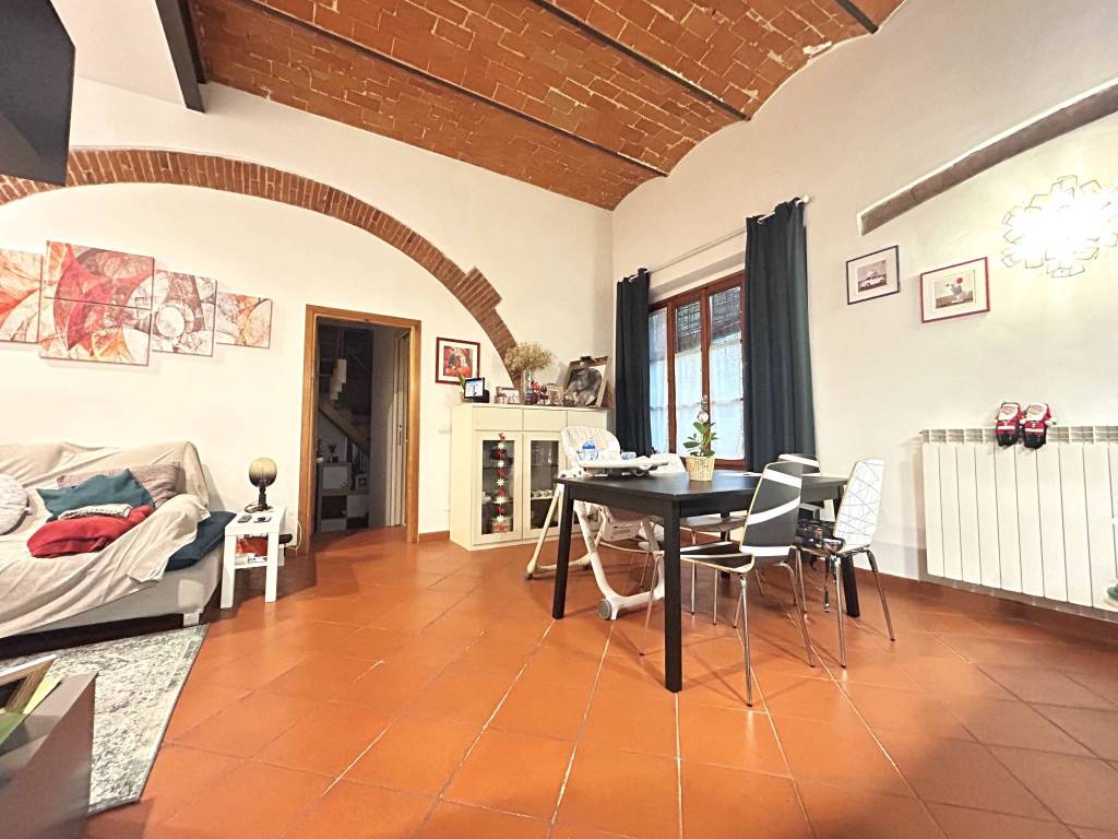 Appartamento a Calenzano in Piazza Carmignani - Foto 4