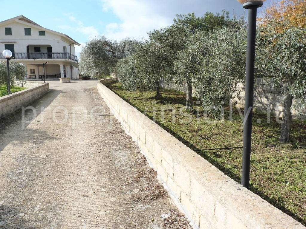 Villa a Noto in Corso Vittorio Emanuele - Foto 2