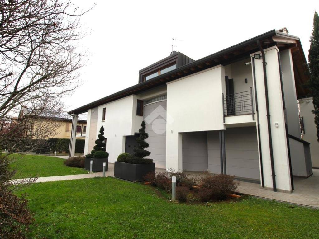 Villa a Montebelluna in Via Ospedale, 15 - Foto 4