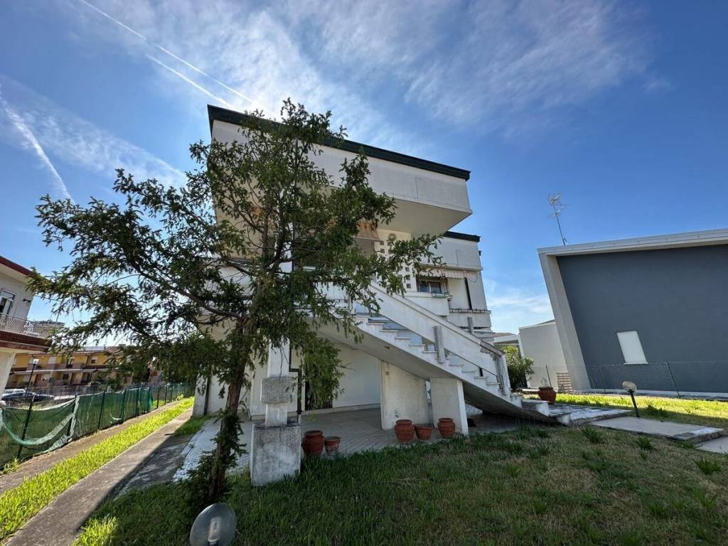 Villa a Rosolina in Via Pineta - Foto 4