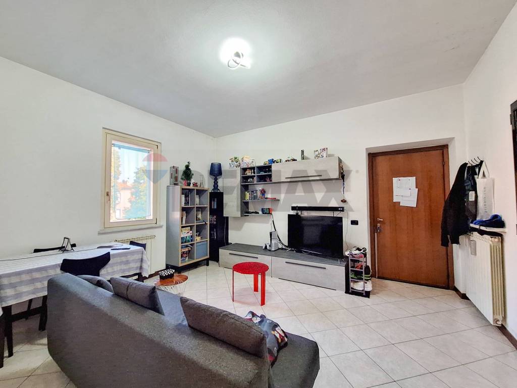 Appartamento a Castronno in VIA CAVOUR, 17 - Foto 4