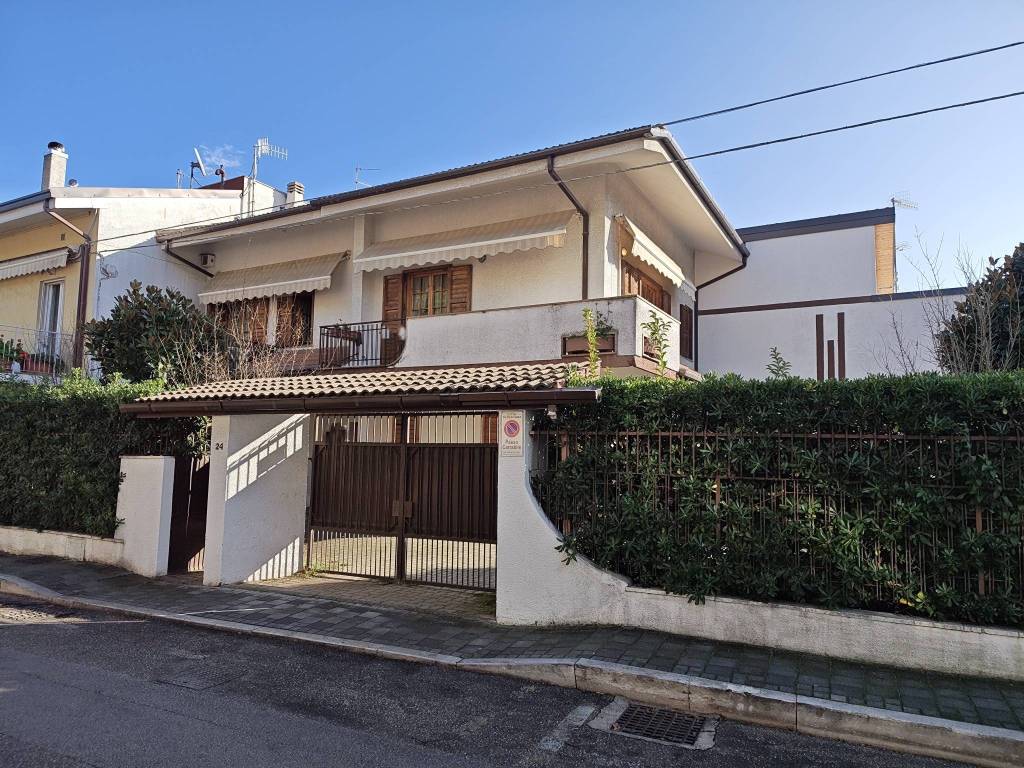 Villa a Pescara in Via de Meis, 24 - Foto 2