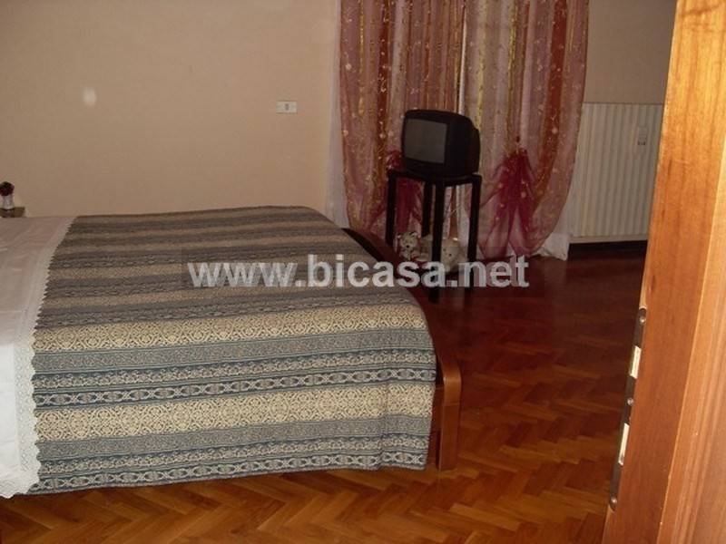 Villa a Vallefoglia in STRADA PROVINCIALE 34 - Foto 3