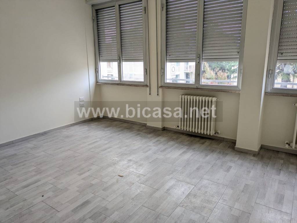 Immobile a Pesaro in Strada Statale Adriatica - Foto 2