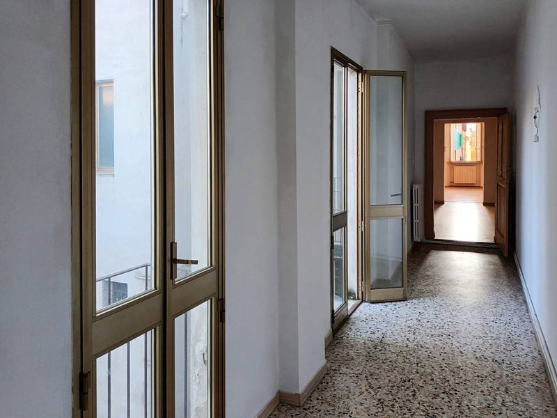 Appartamento a Mantova in Via Camillo Benso di Cavour - Foto 4