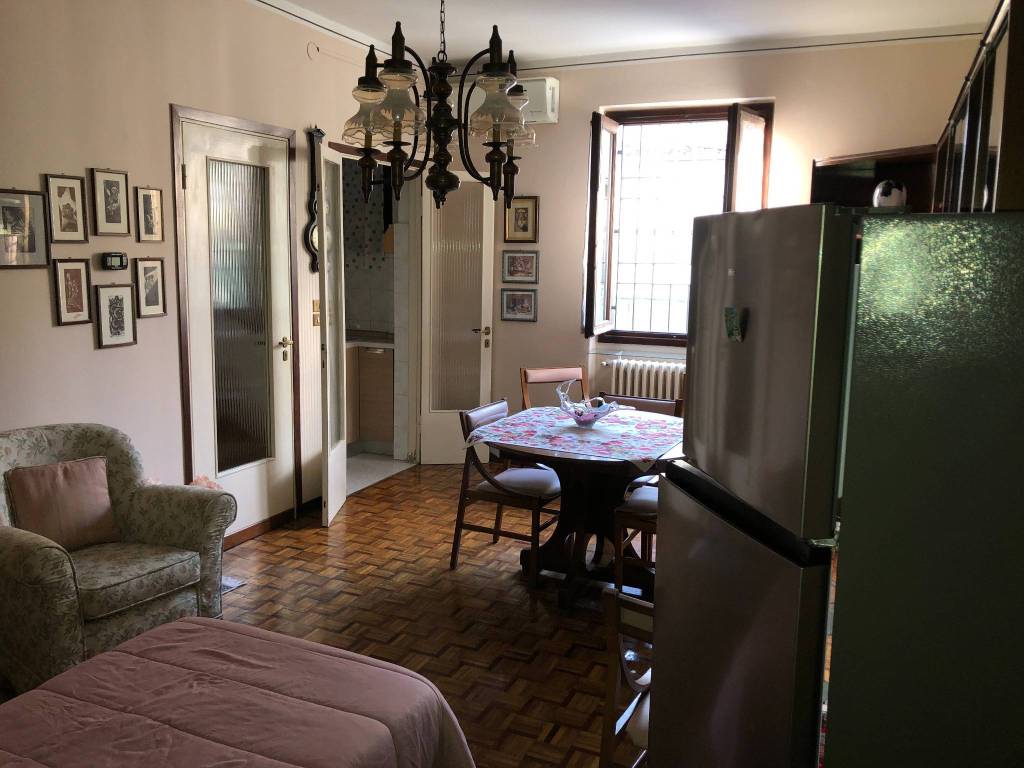 Villa a Brescia in Via 7 Villaggio Badia, 200 - Foto 2