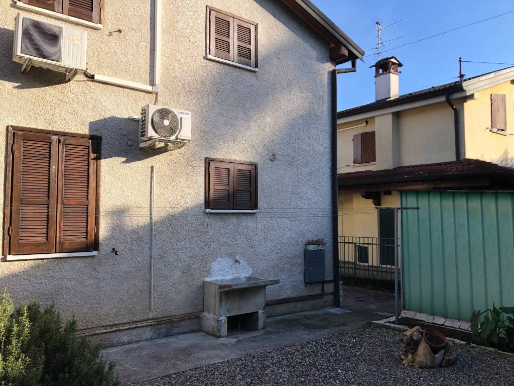 Villa a Brescia in Via 7 Villaggio Badia, 200 - Foto 5