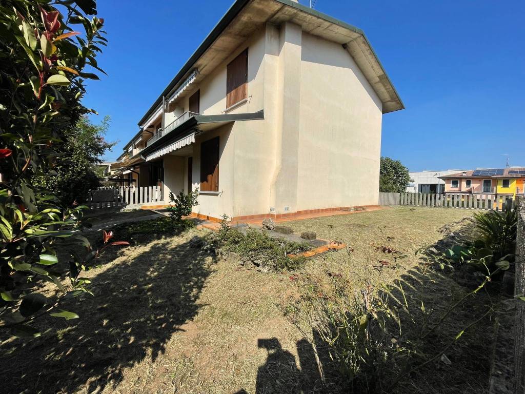 Villetta a schiera a Calcio in Via Enrico Fermi, 23 - Foto 2