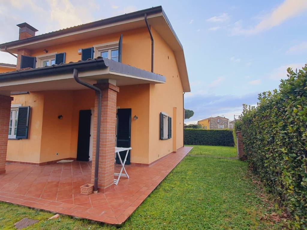 Villa a Capannori in Via dei Selmi - Foto 2