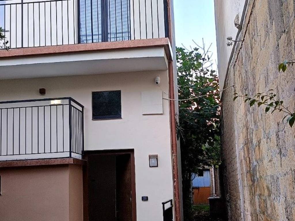 Casa indipendente a Nocera inferiore in Via Tito Lucrezio Caro - Foto 3