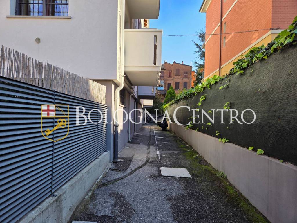 Appartamento a Bologna in Via Mengoli ad.ze - Foto 3