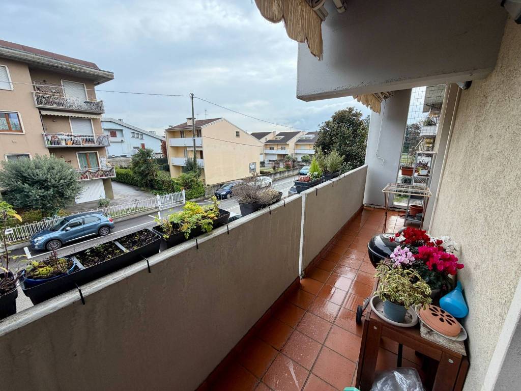 Appartamento a Torri di quartesolo in Via del Commercio - Foto 5
