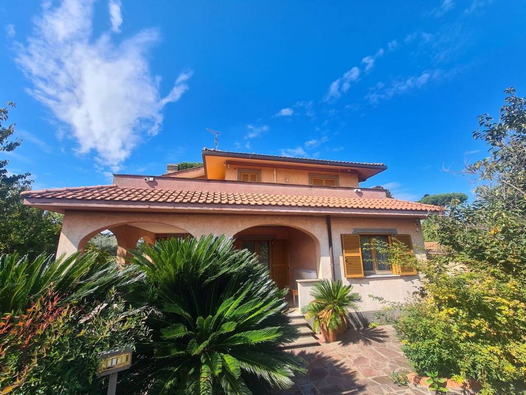 Villa a Grottaferrata in Via della Pedica - Foto 2