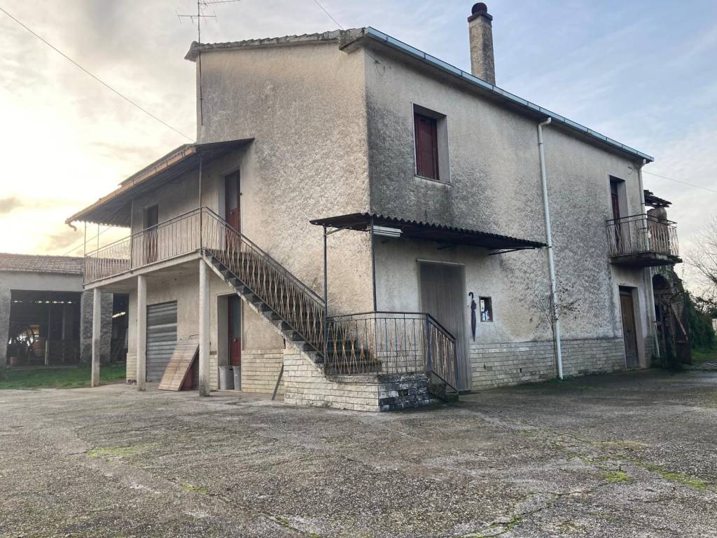 Casa indipendente a Piedimonte san germano in Castelluccio - Foto 4