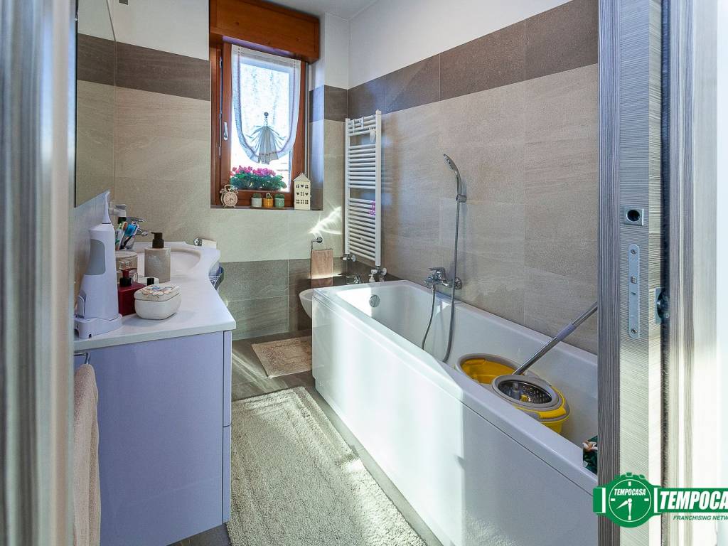 Appartamento a Bergamo in Via per Grumello - Foto 5
