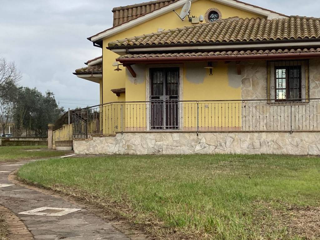 Villa a Capena in Località Santa Marta - Foto 2