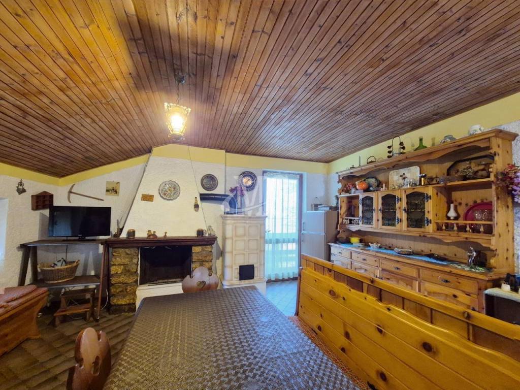 Appartamento a Brentonico in Via Betulle, 9 - Foto 2