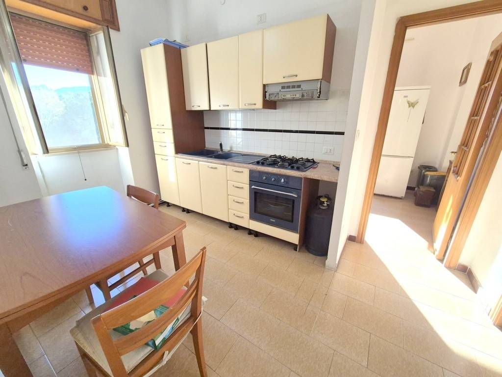 Appartamento a Carbonia in Via Giovanni Maria Angioj - Foto 2