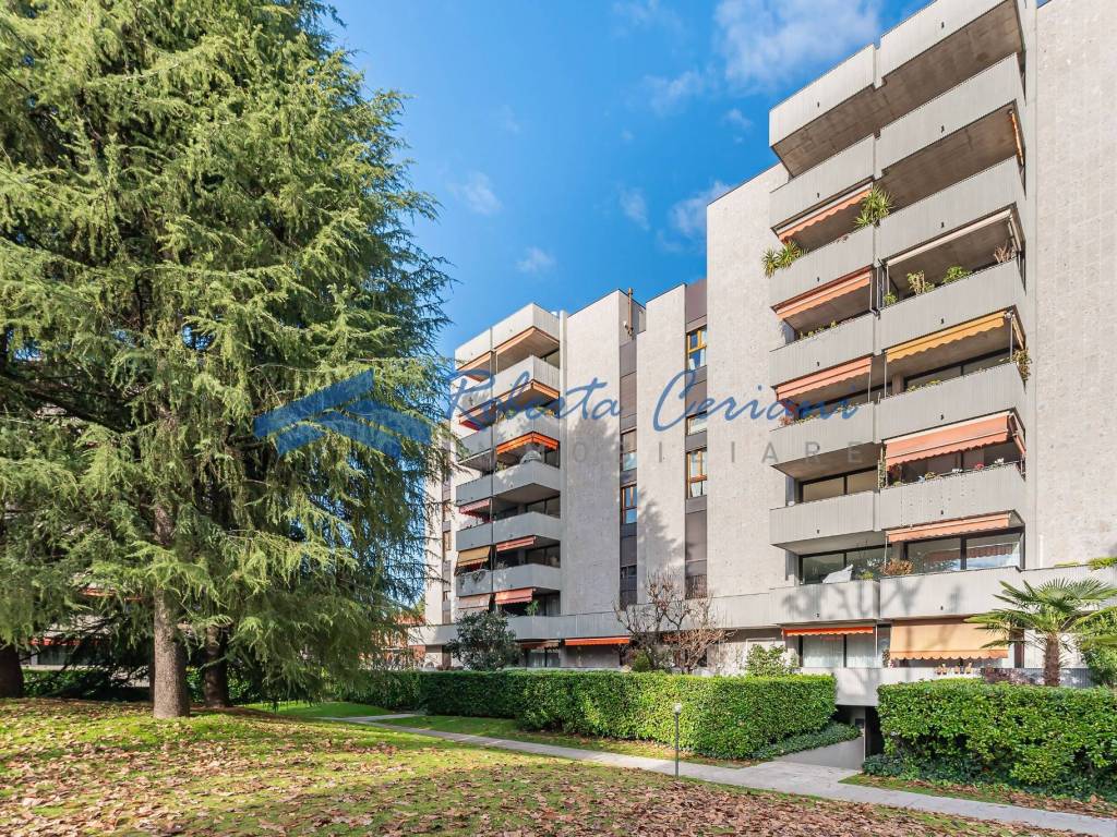 Appartamento a Saronno in Via Francesco Petrarca, 5 - Foto 2