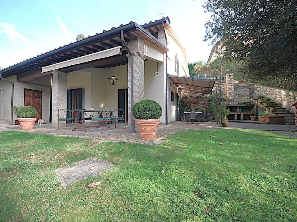 Villa a Nocera umbra in Via dei Pini - Foto 2
