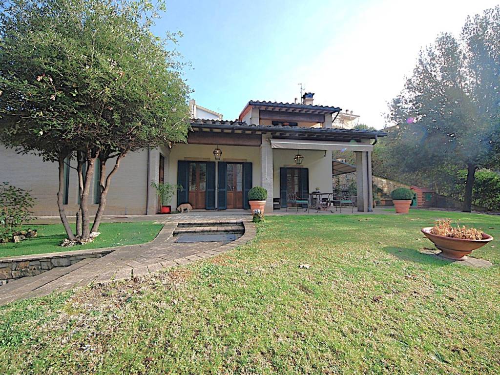 Villa a Nocera umbra in Via dei Pini - Foto 3