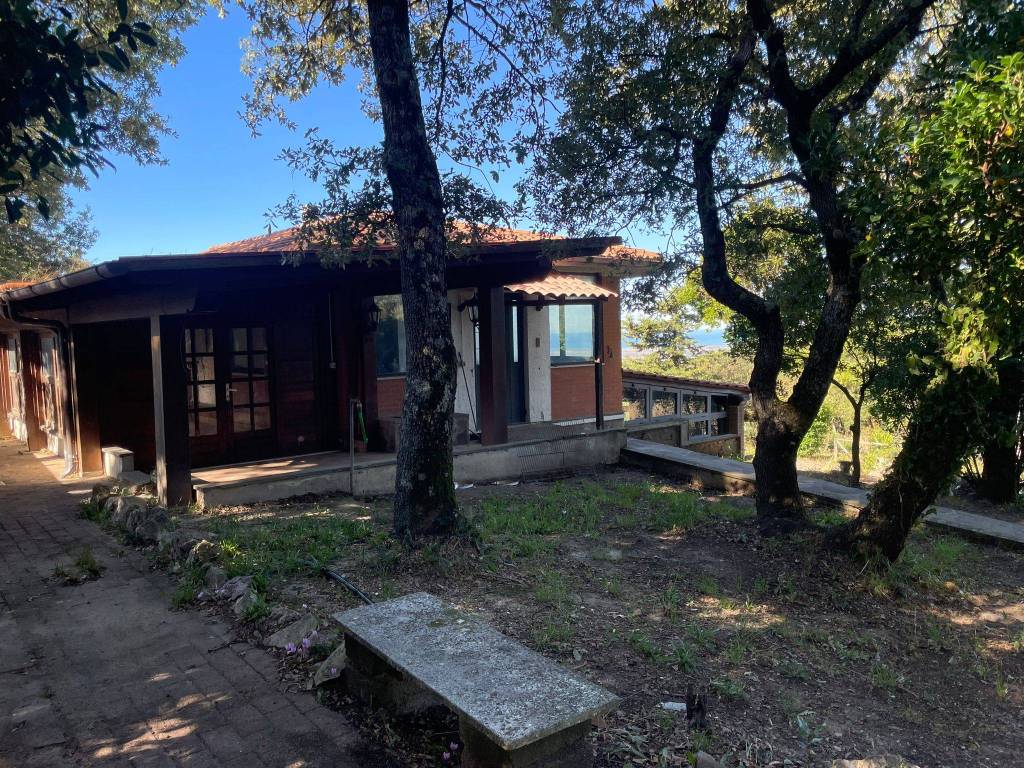 Villa a Allumiere in Via Antonio Trinetti, 5 - Foto 3