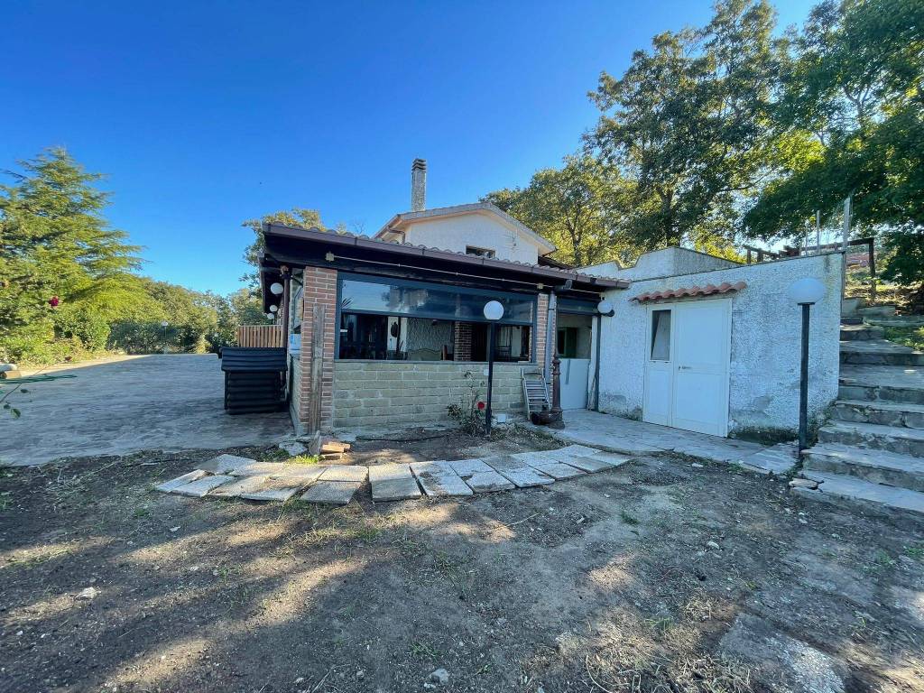 Villa a Allumiere in Via Antonio Trinetti, 5 - Foto 4