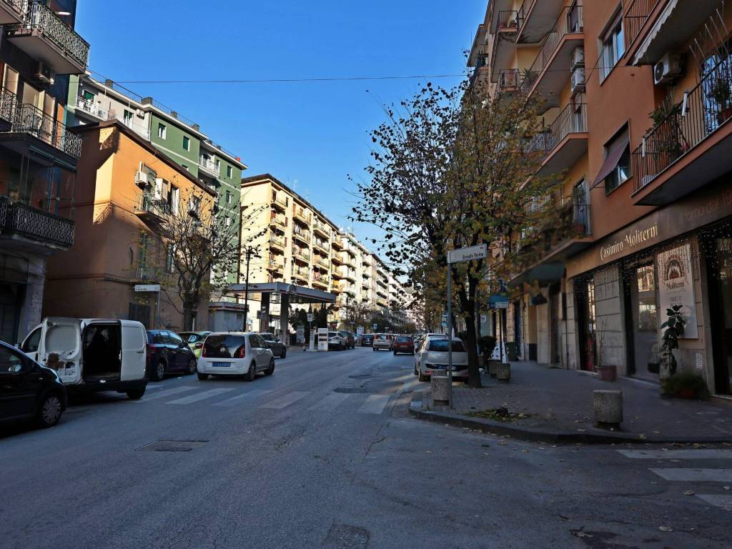 Immobile a Salerno in Via Settimio Mobilio - Foto 4