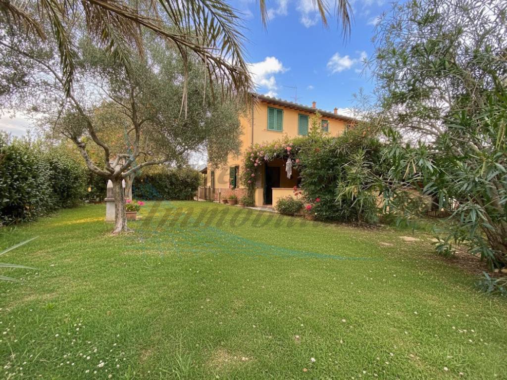 Appartamento a Cecina in Via Vecchia Aurelia, 8 - Foto 3