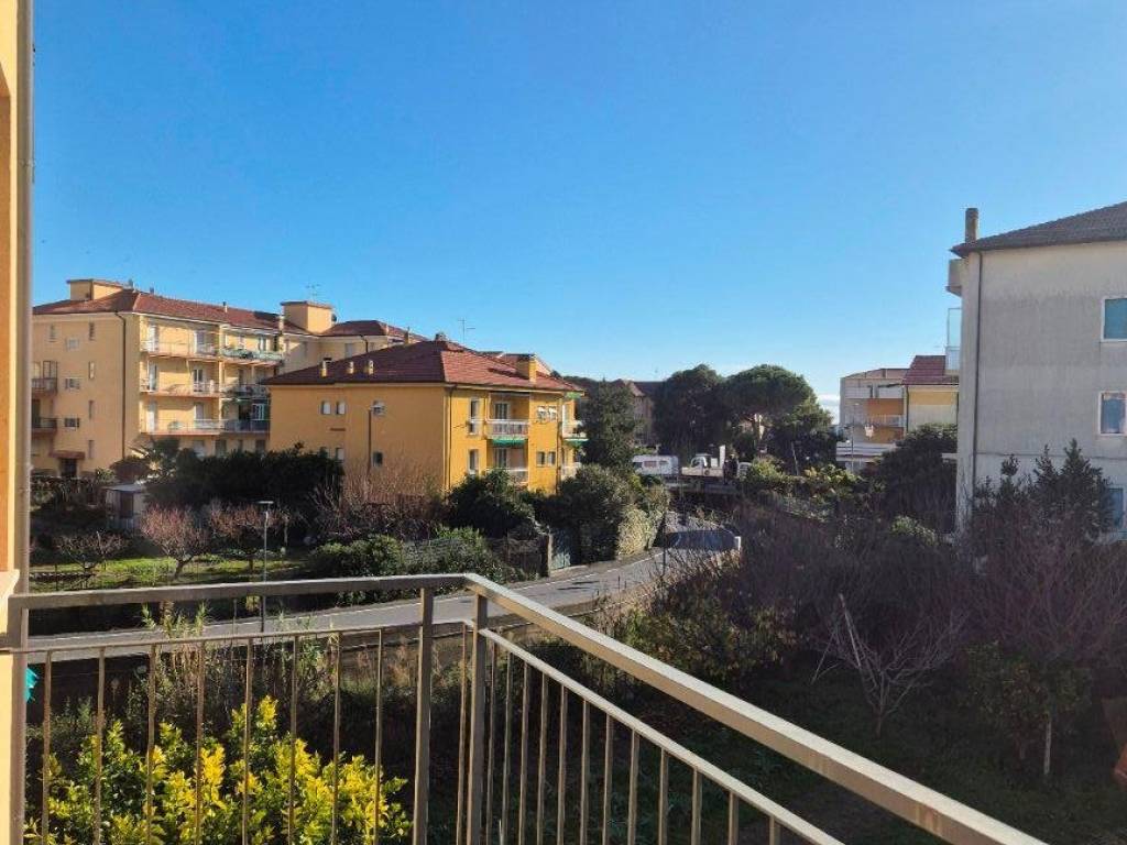 Appartamento a Pietra ligure in Via Pollupice - Foto 3