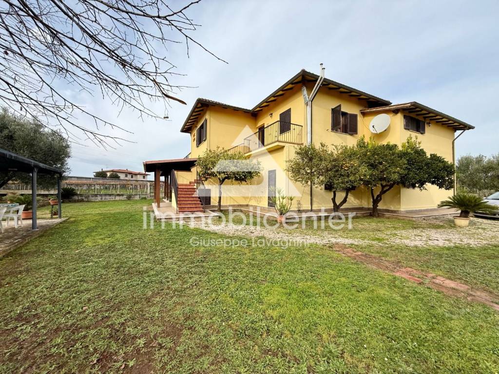 Rustico / casale a Aprilia in Via Vallelata, 221 - Foto 5