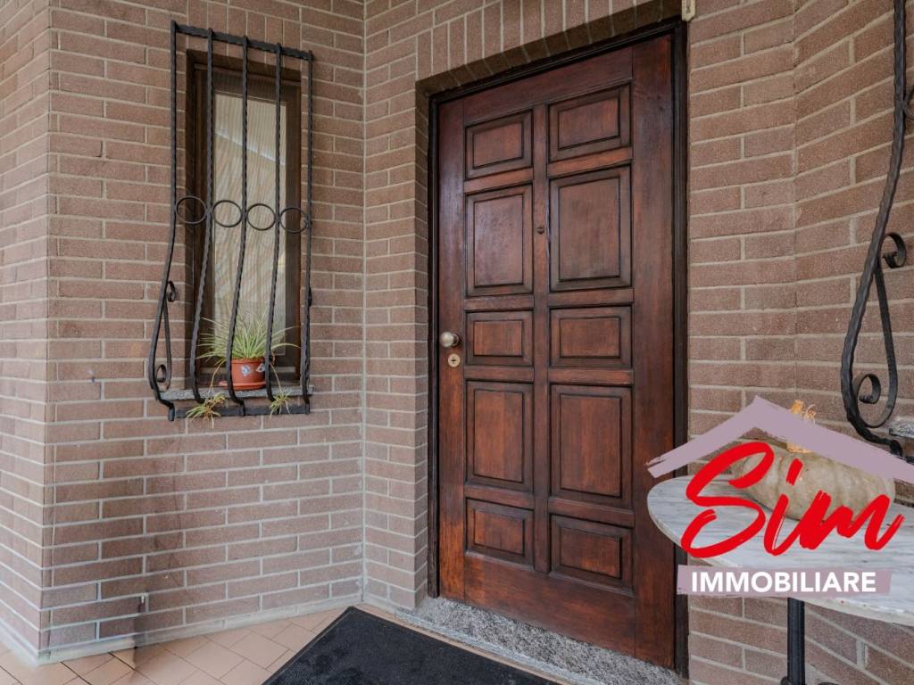 Villa a Novara in Via Francesco Petrarca, 6 - Foto 2