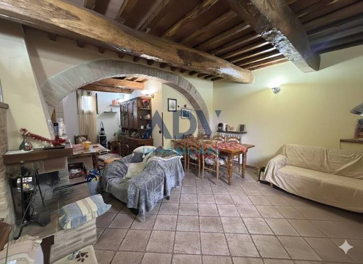 Casa indipendente a Assisi in PIAZZA DEL CASTELLO - Foto 2