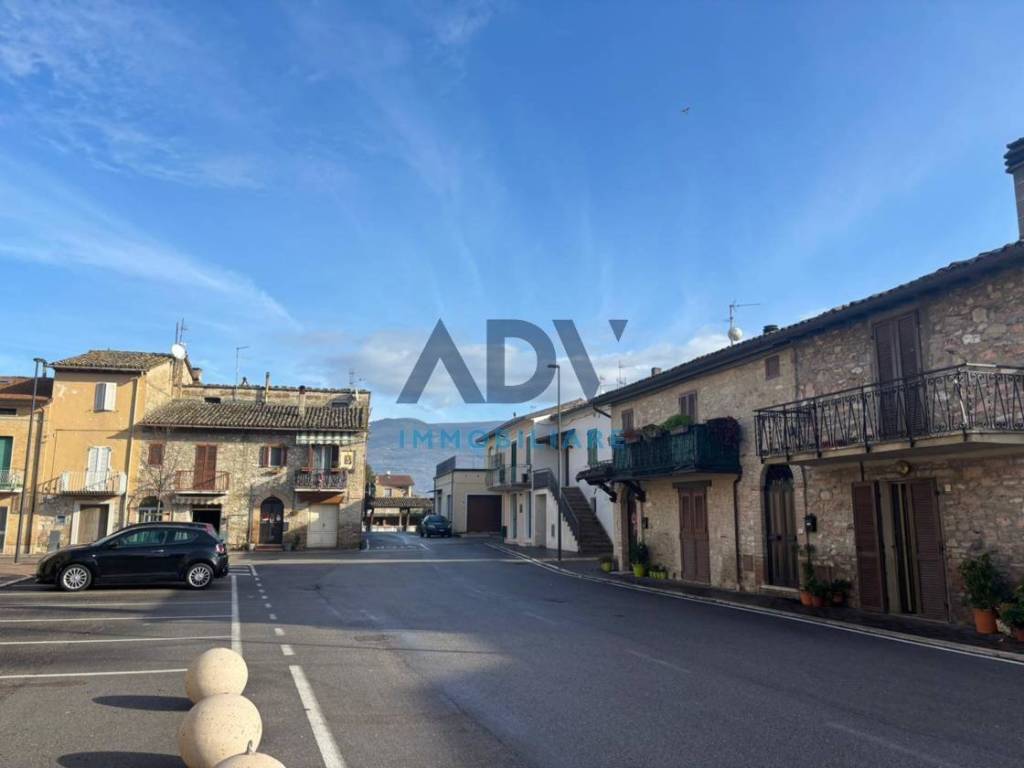 Casa indipendente a Assisi in PIAZZA DEL CASTELLO - Foto 3