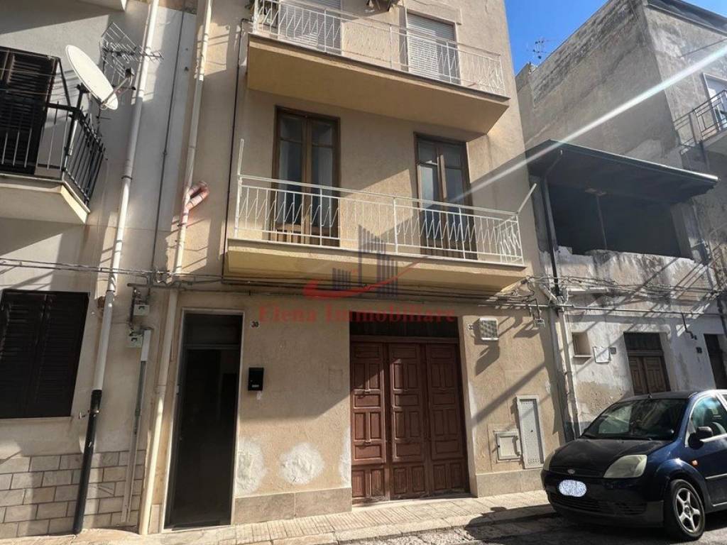 Palazzo / stabile a Alcamo in Via Licurgo - Foto 2
